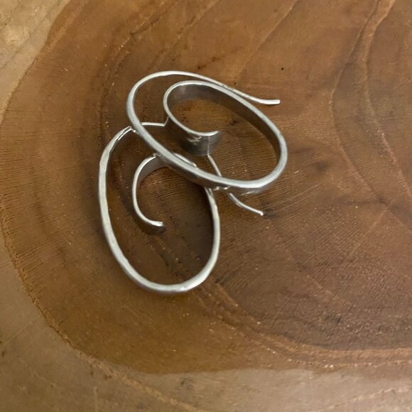 RETIRED James Avery Hammered Floating Spiral Earrings, Sterling Silver - Picture 1 of 2